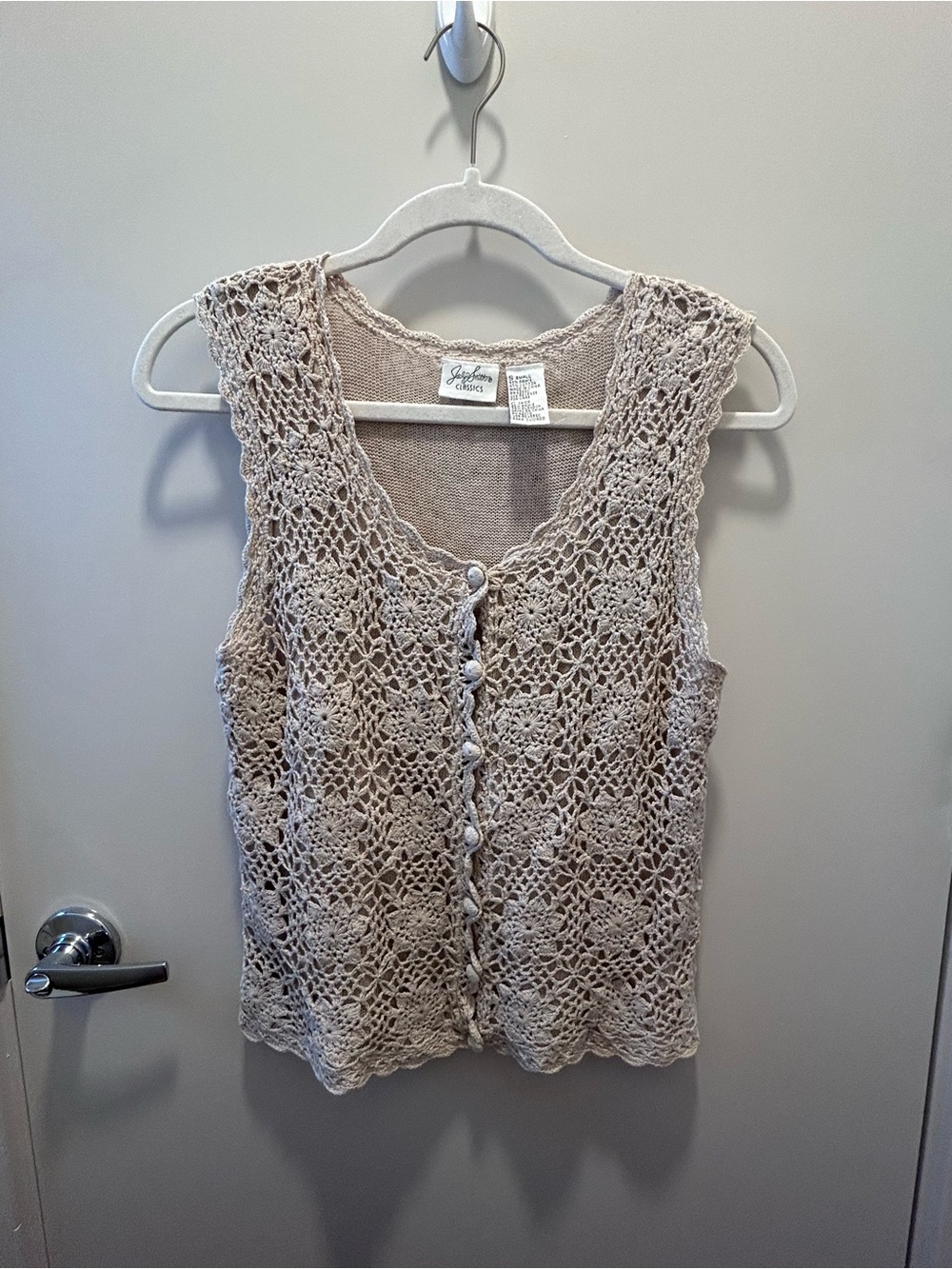 VINTAGE Jocelyn Smith Classics cream crochet vest tank top